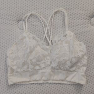 White laced padded bra/top